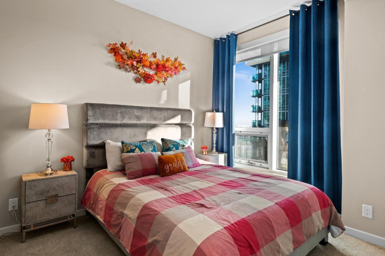 Stylish Downtown Condos By Globalstay Calgary Bagian luar foto