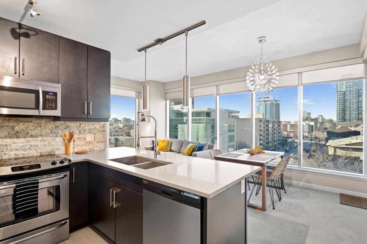 Stylish Downtown Condos By Globalstay Calgary Bagian luar foto