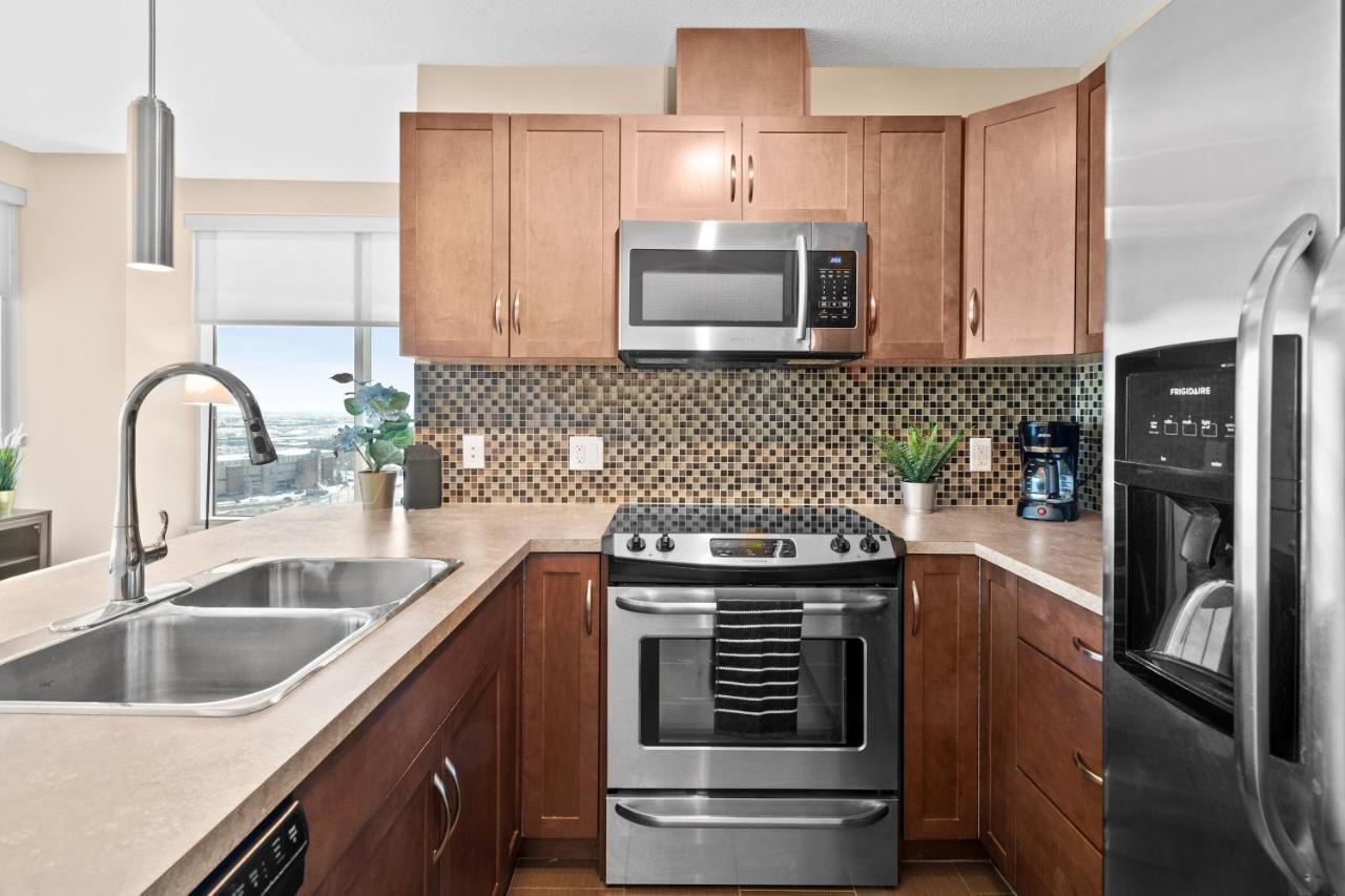 Stylish Downtown Condos By Globalstay Calgary Bagian luar foto