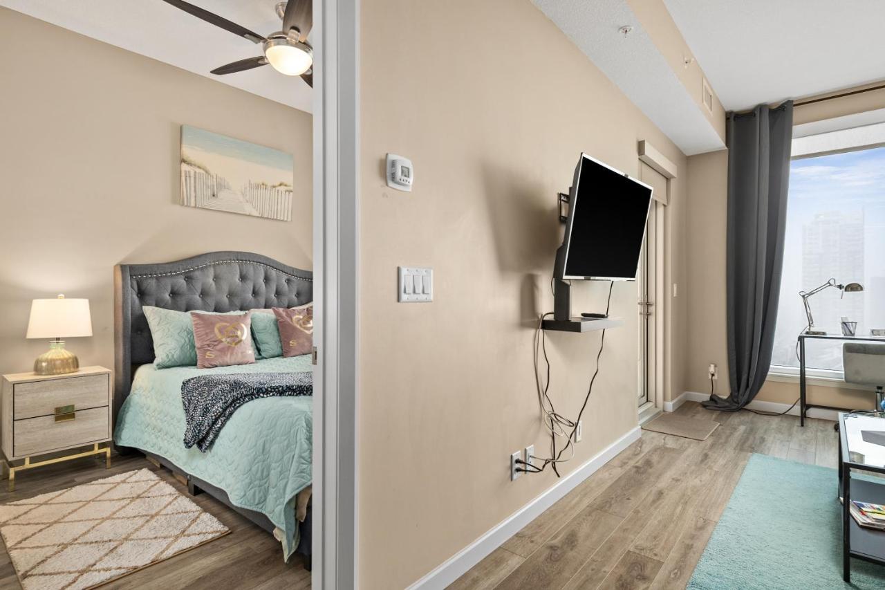 Stylish Downtown Condos By Globalstay Calgary Bagian luar foto